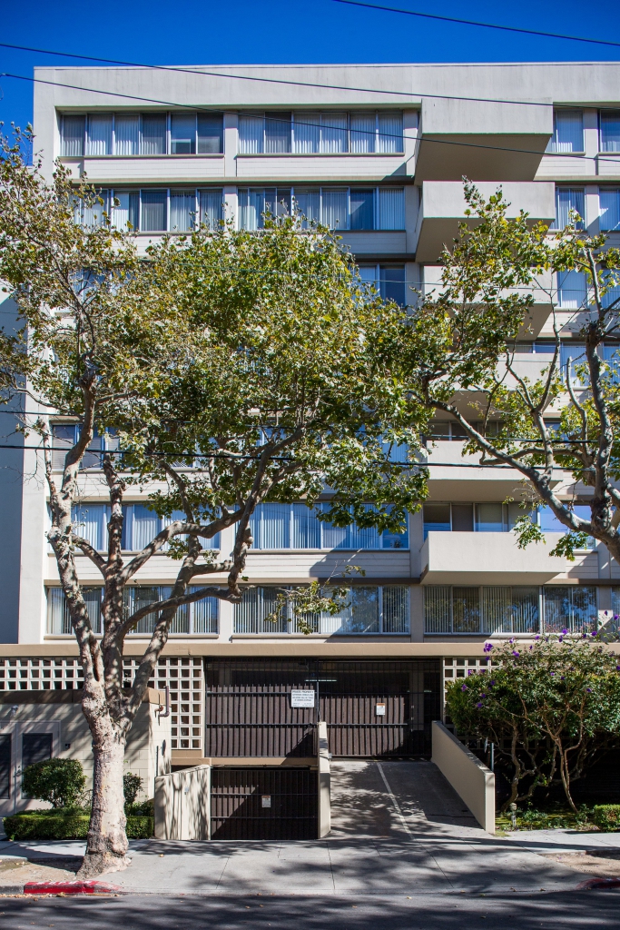 burlingametowersgalleryBurlingame_K1A6715 Burlingame Towers Apartments