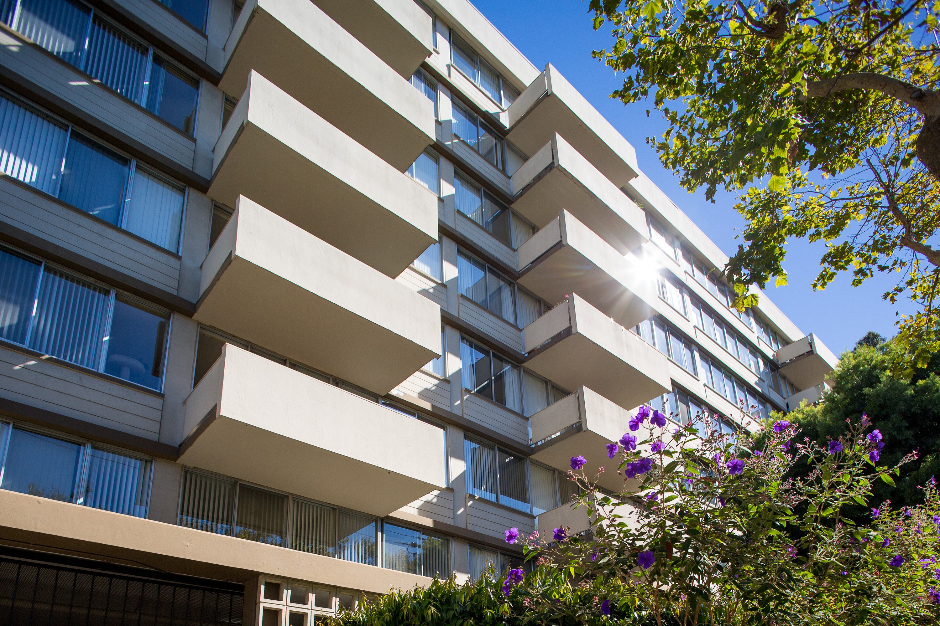 burlingametowersgalleryBurlingame_K1A6719 Burlingame Towers Apartments